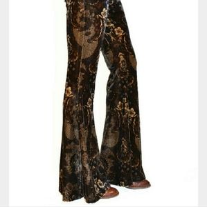 Free People 🌟 paisley brown flare pants
